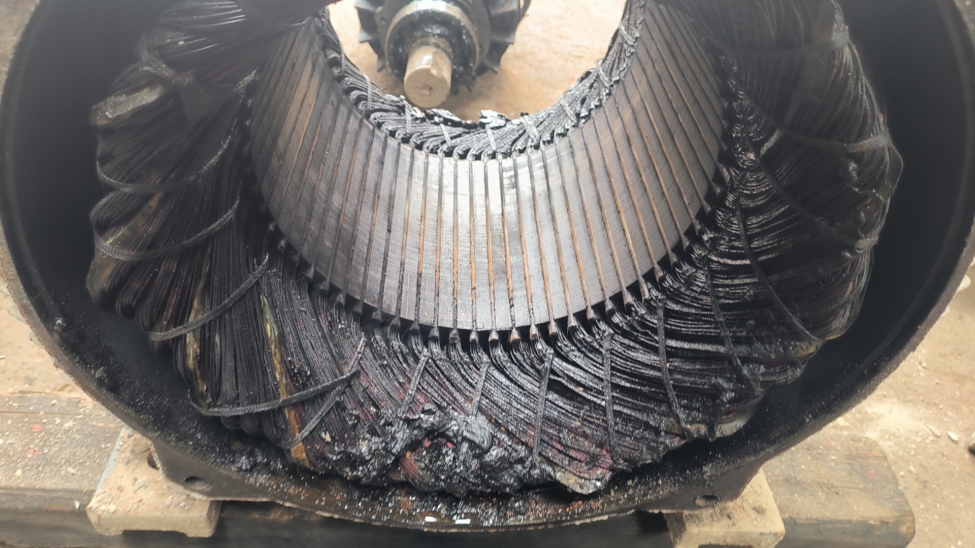 臥龍防爆電機(jī)維修成本高不高(圖1) 微信圖片_20241011114807.jpg